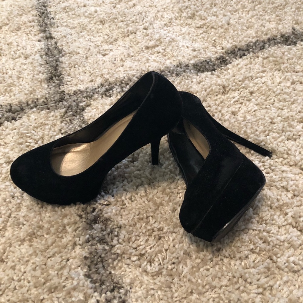 Black suede heels 5in